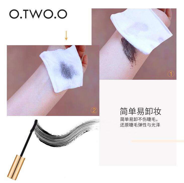 O.Two.O Gold Mascara
